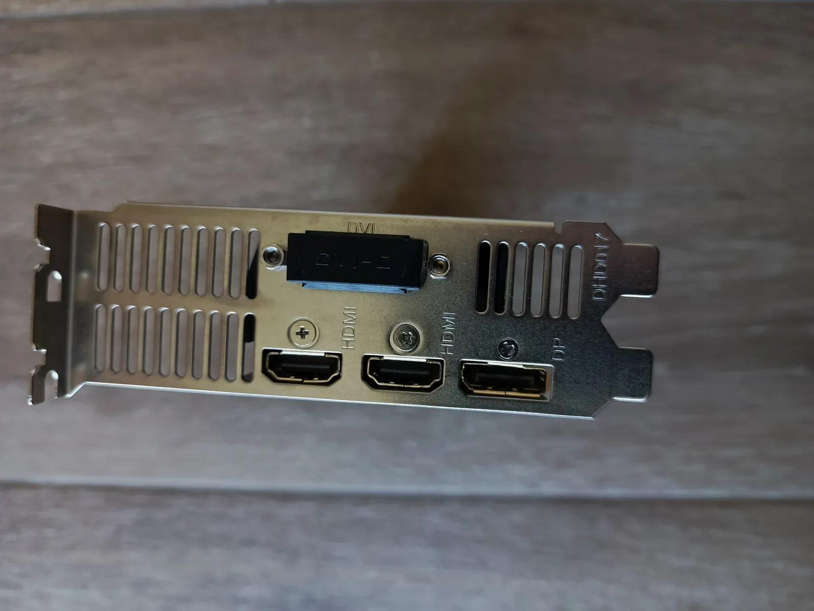 Видеокарта GIGABYTE GTX 1650 4G