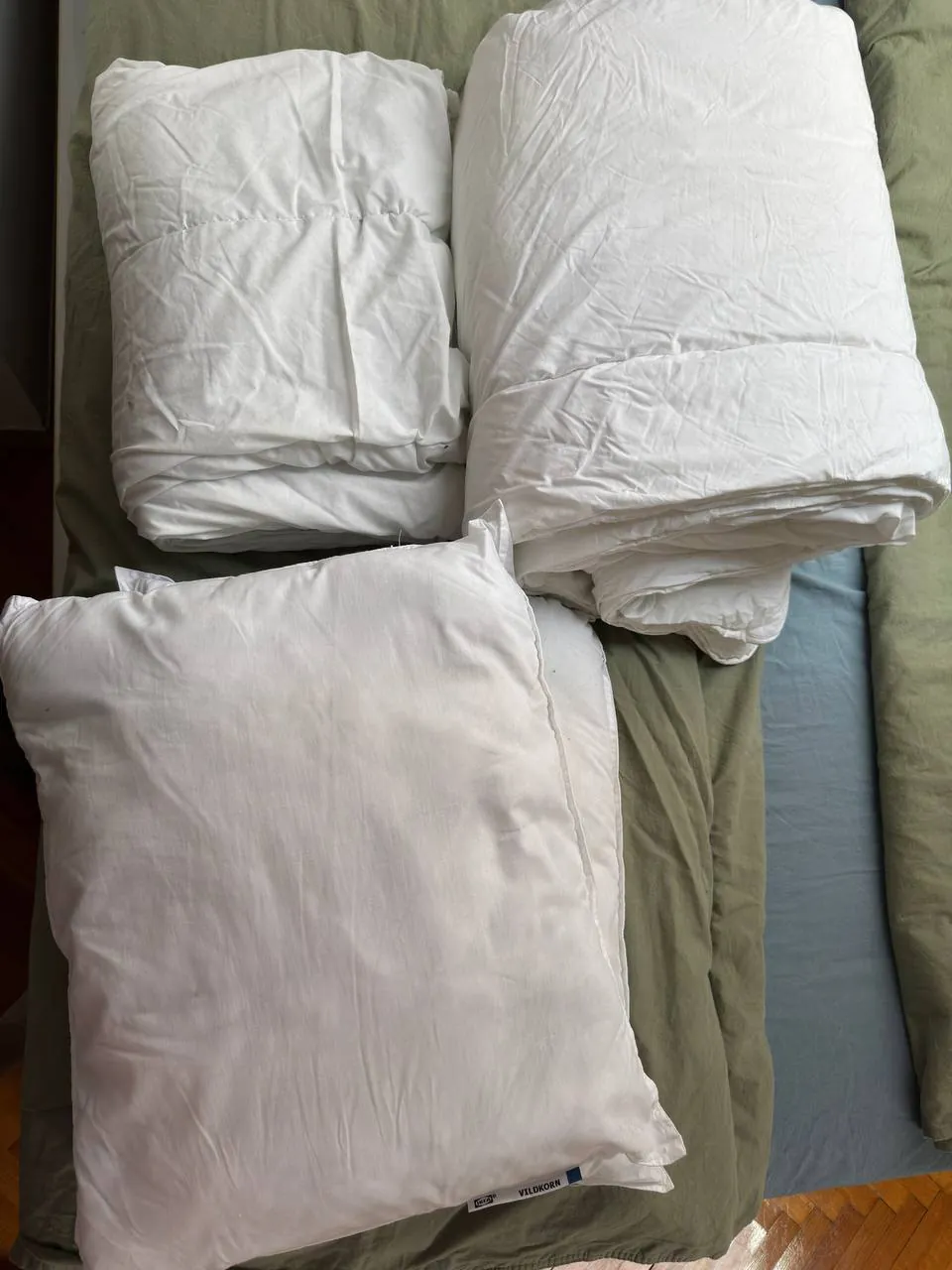 Одеяла и подушки IKEA 4