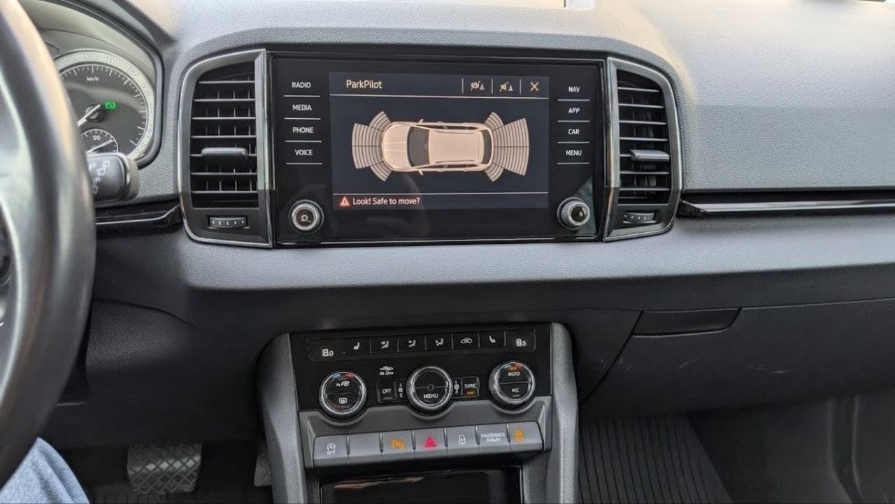 Škoda Karoq (комплектация Style) 7