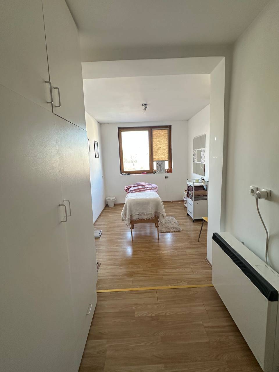 Ищу напарницу для совместной аренды кабинета в районе Врачар 9