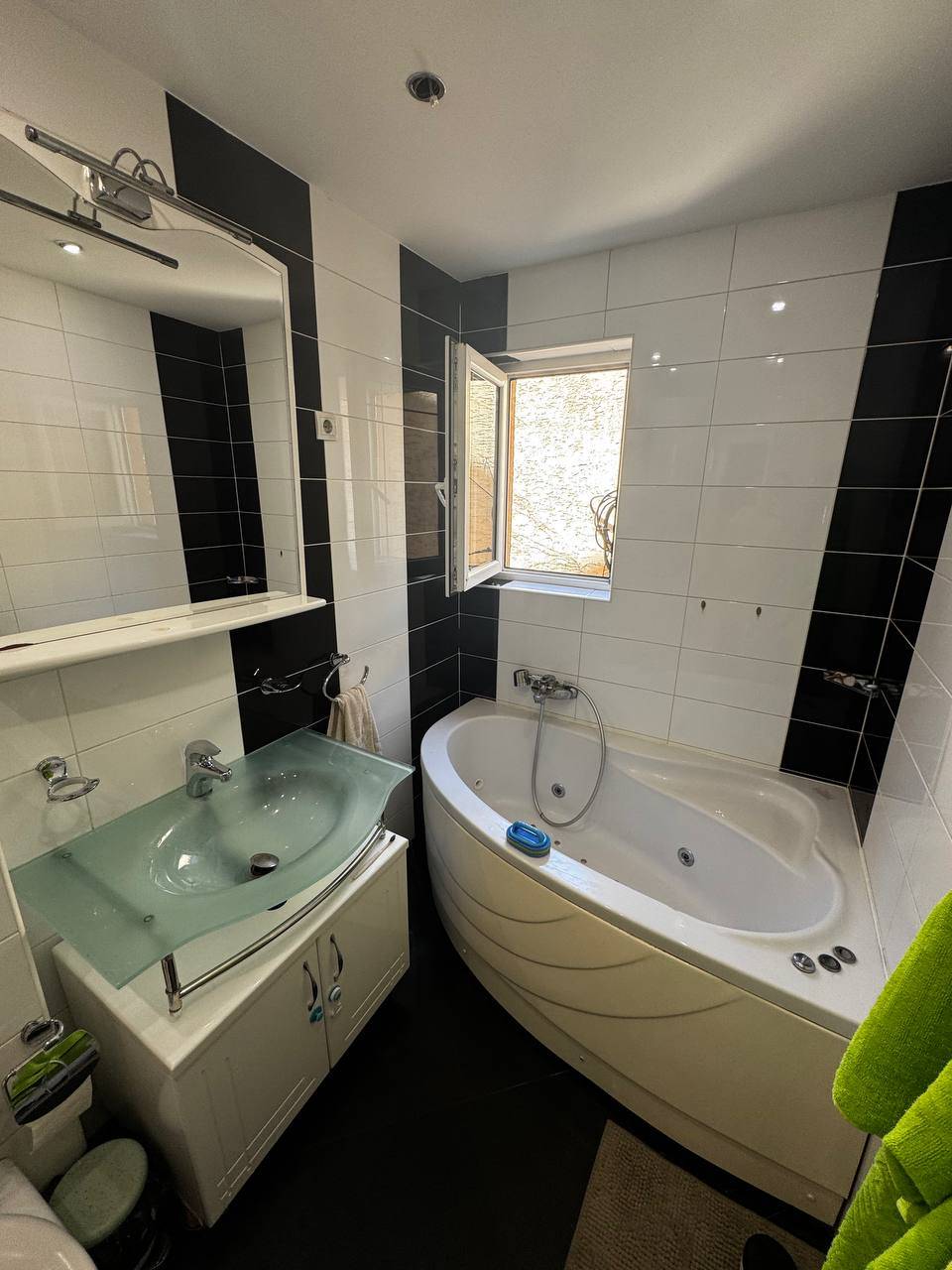 Уютная светлая квартира во Врачаре с 2 спальнями и кухней гостиной 2