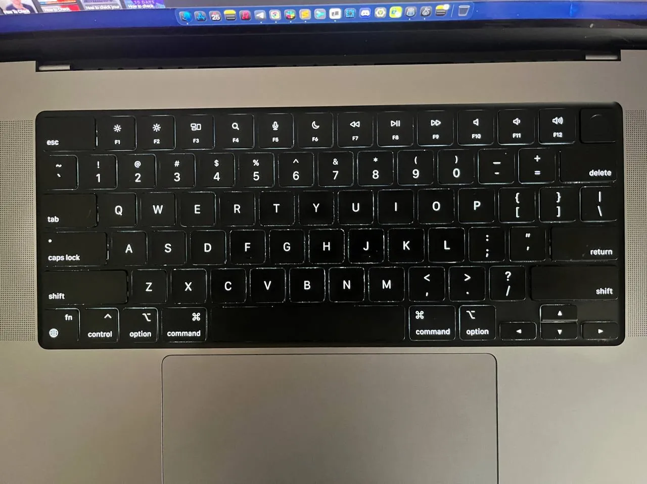 MacBook Pro 16 M2 Max 2