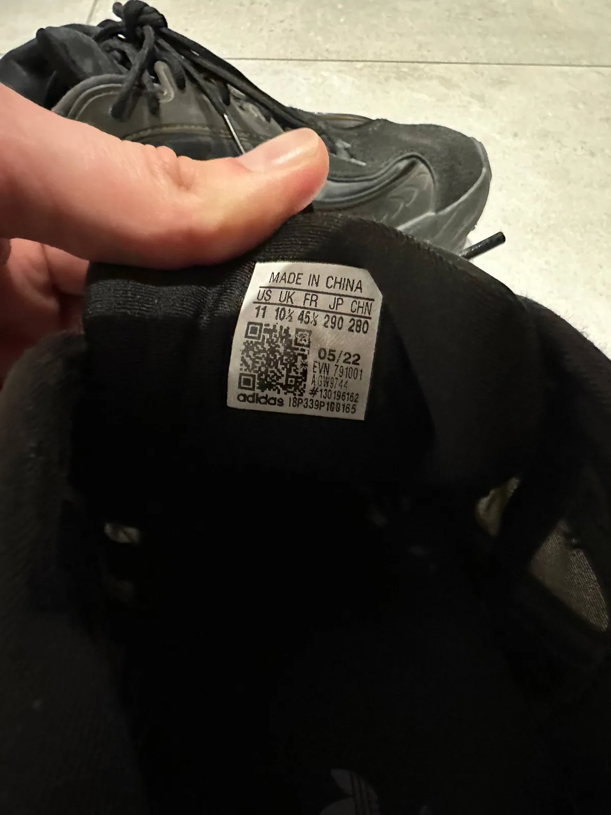 Кроссовки Adidas Oznova US 11 4