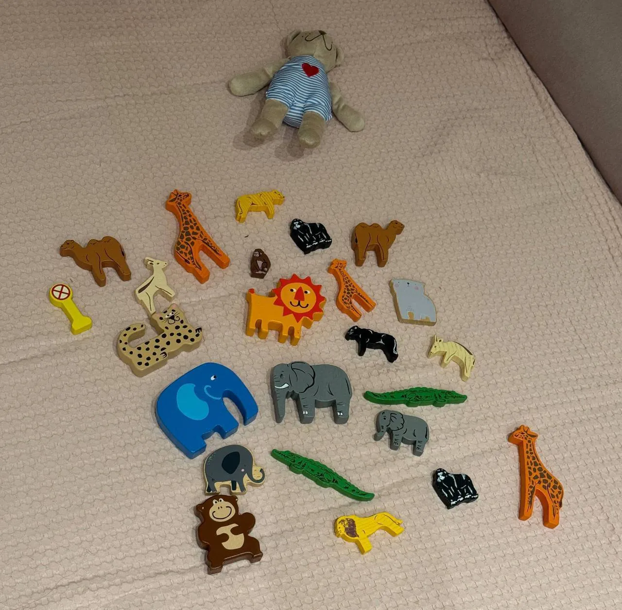 Детские игрушки мячи экскаватор деревянные фигурки 4