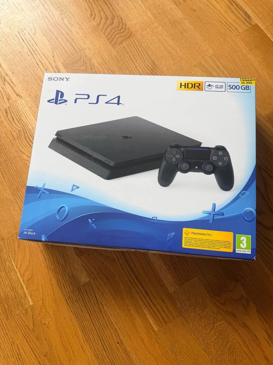 PlayStation 4 Slim 500GB два геймпада игры 2