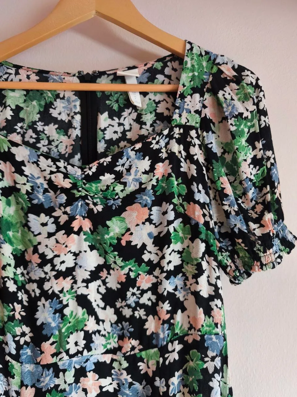 Платье H&M цветочный принт вискоза размер 36 600 дин 2