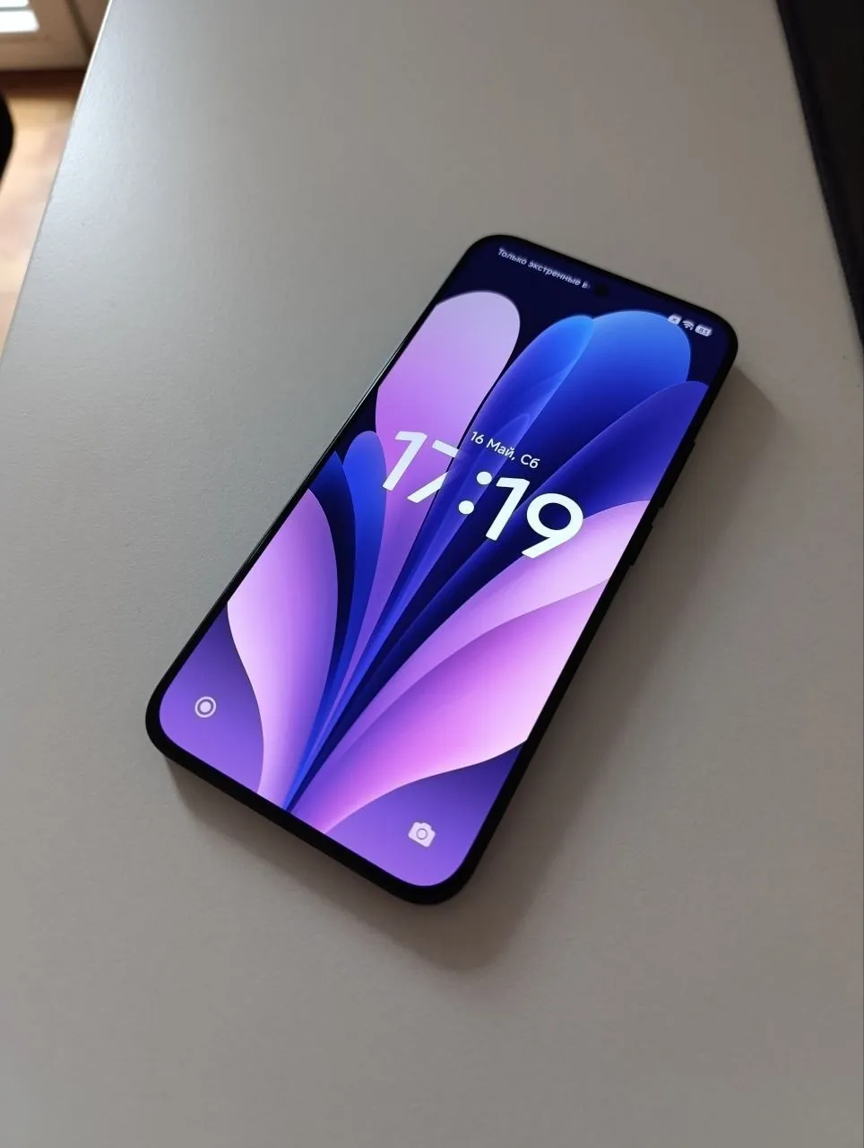 Xiaomi 15T 50 900 RSD, на гарантии, 3 чехла 1
