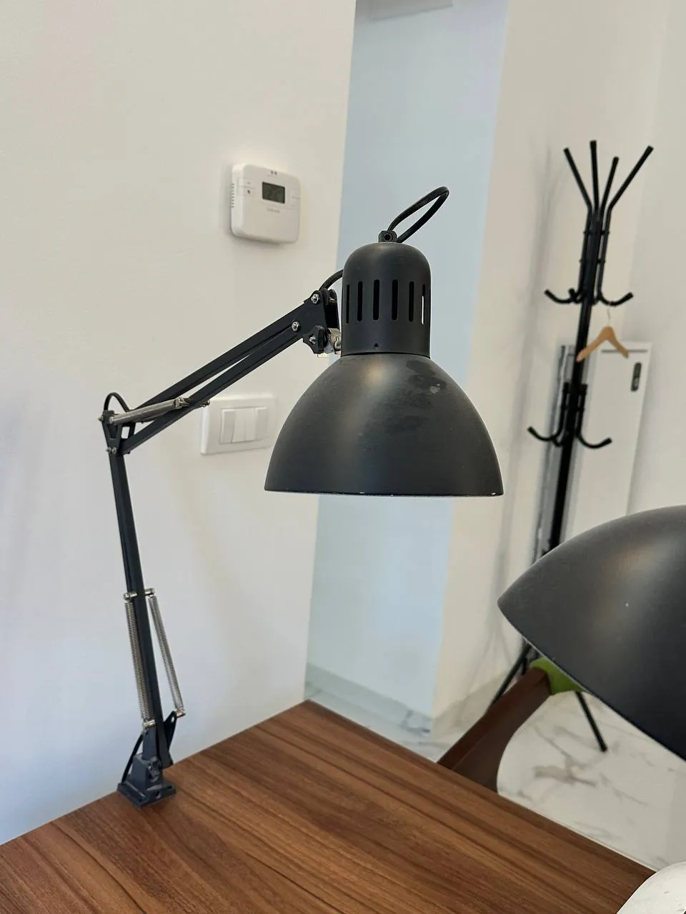 Стол на заказ, стулья и лампы IKEA 2