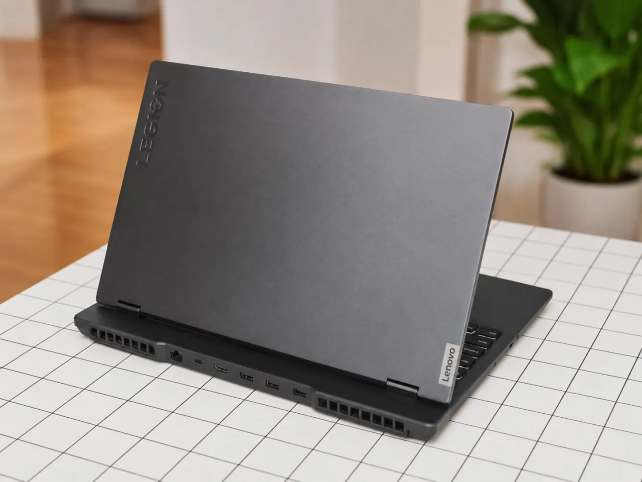 Lenovo Legion R7000 ARP8 Ryzen 7 7735H RTX 4060 2K 165Hz 1