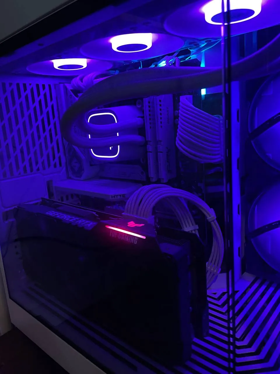 Игровой ПК i5-12600KF RTX 3070 Ti 32GB DDR5 HYTE Y60 3