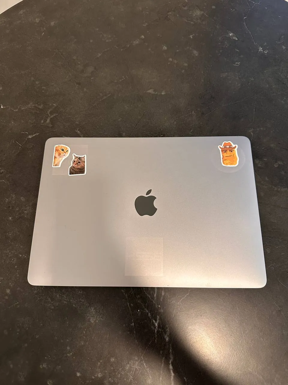 MacBook Air 13 2019 i5 8GB 256GB хорошее состояние 1