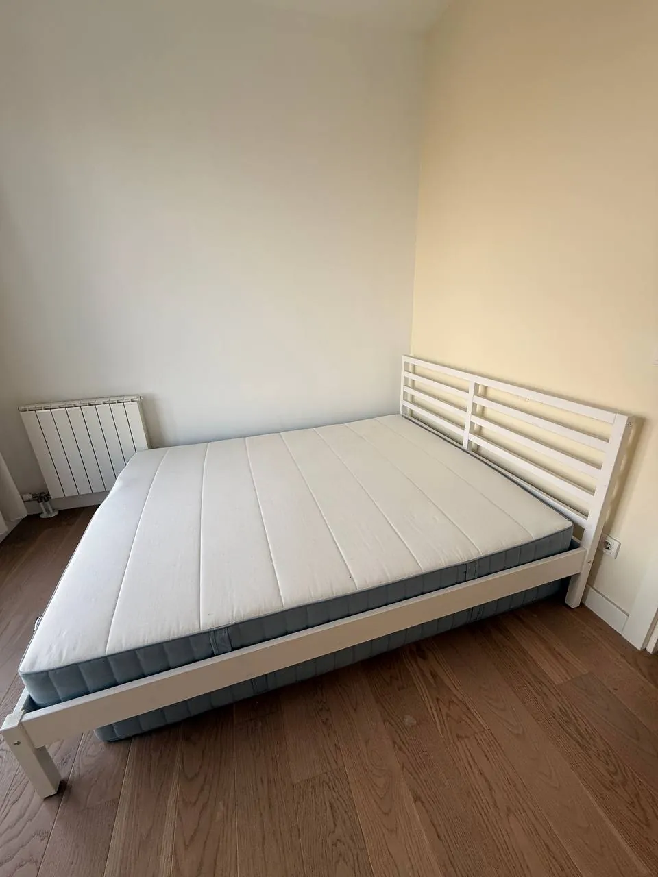 Кровать IKEA 160×200 с матрасом и основанием 2