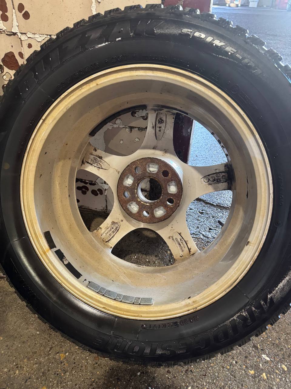 Комплект дисков R16 с резиной 1