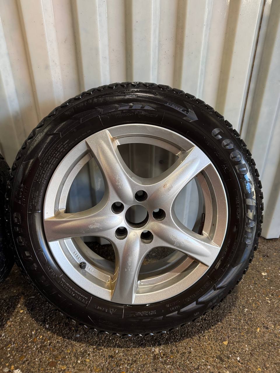 Комплект дисков R16 с резиной 5