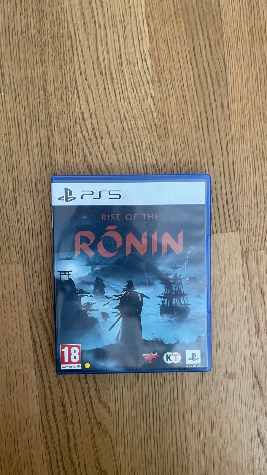 Самокат подростковый и диск PS5 Ronin 6