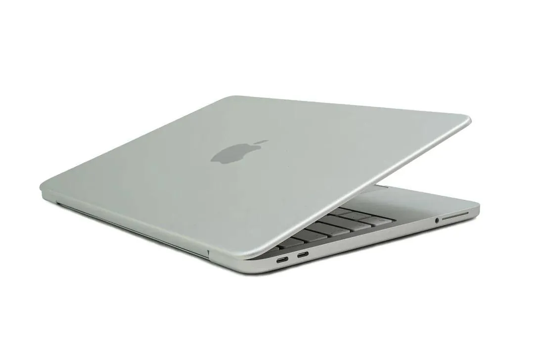 MacBook Neo 13 Silver новый нераспакованный 1