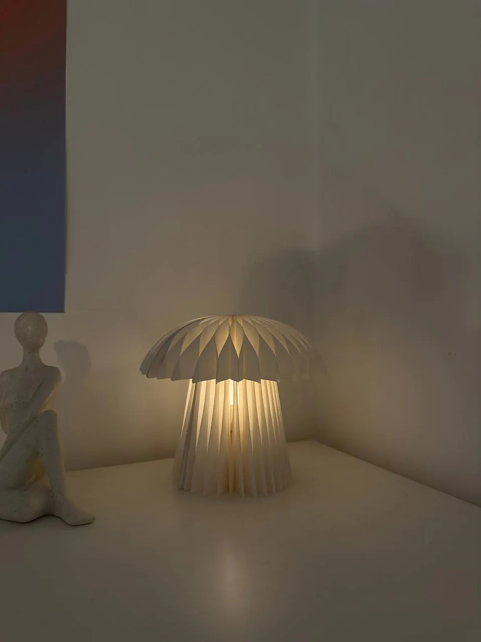Зеркало IKEA, сетка для фото и лампы — лот 3