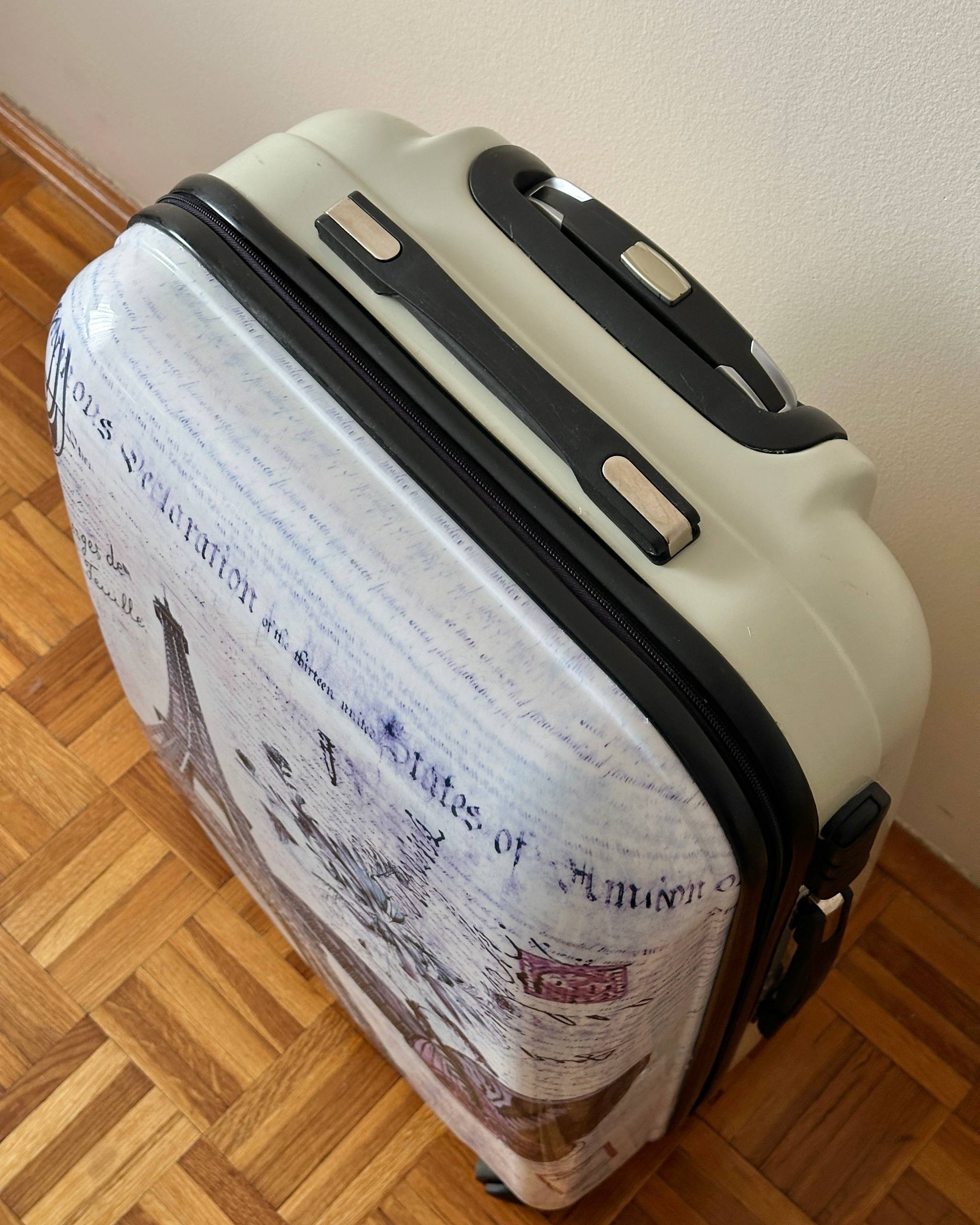 Чемодан размер M 2