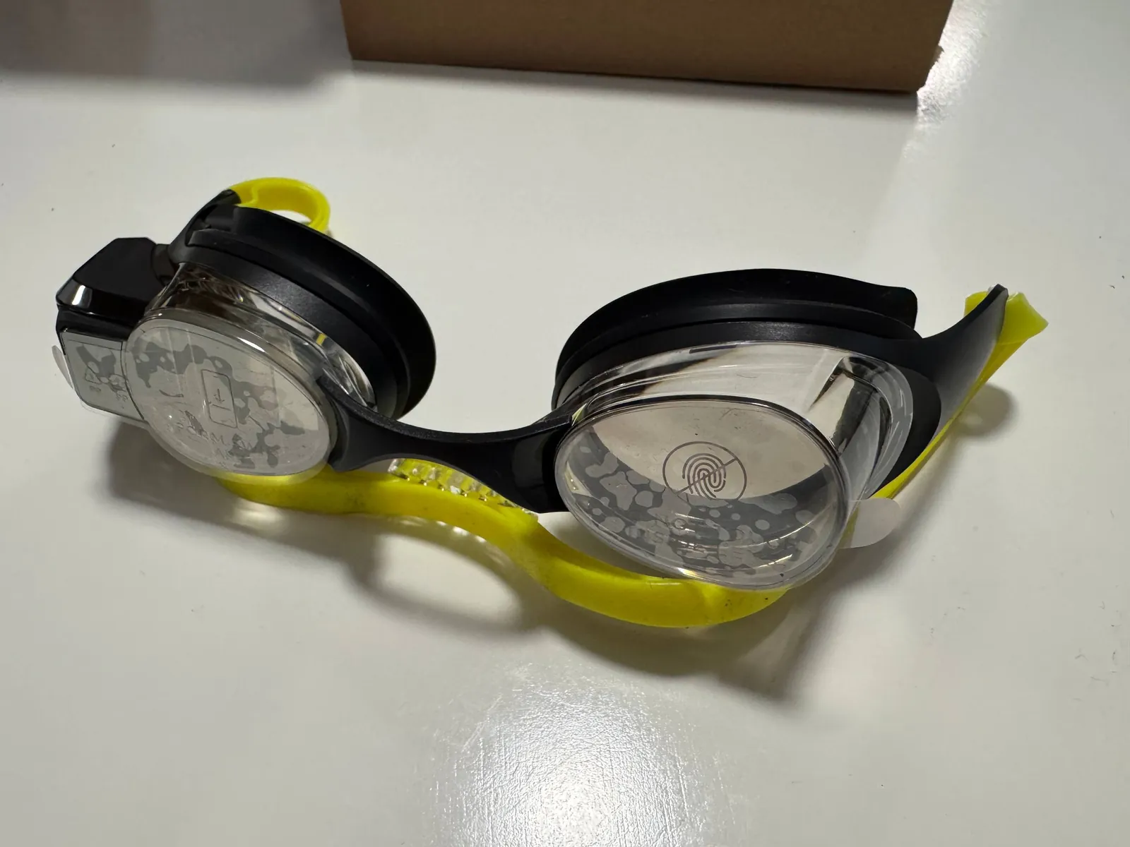 Умные очки для плавания FORM 2 Smart Swim Goggles 2