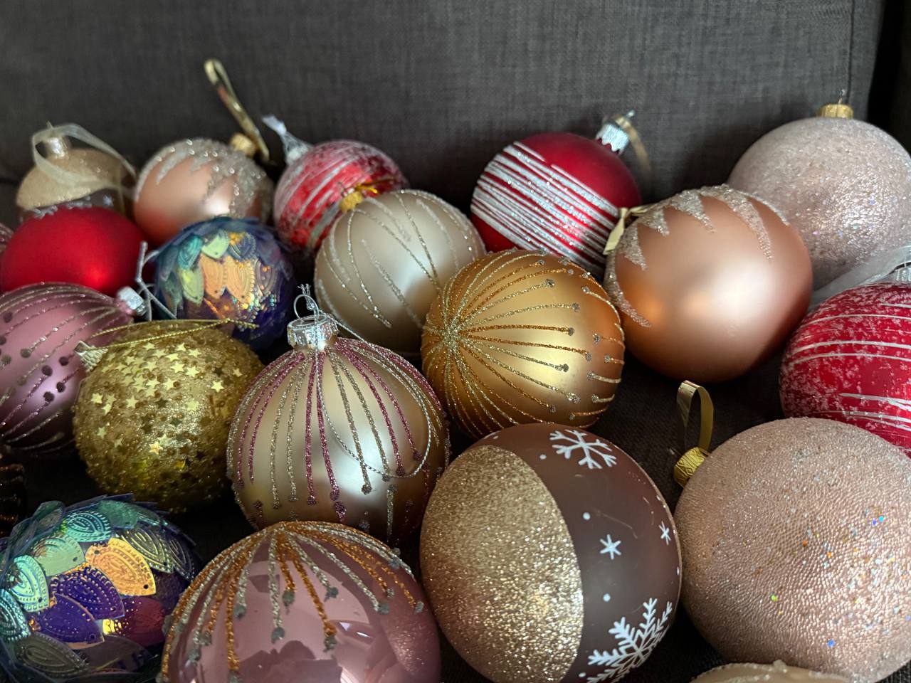 Новогодняя елка и комплект украшений 4