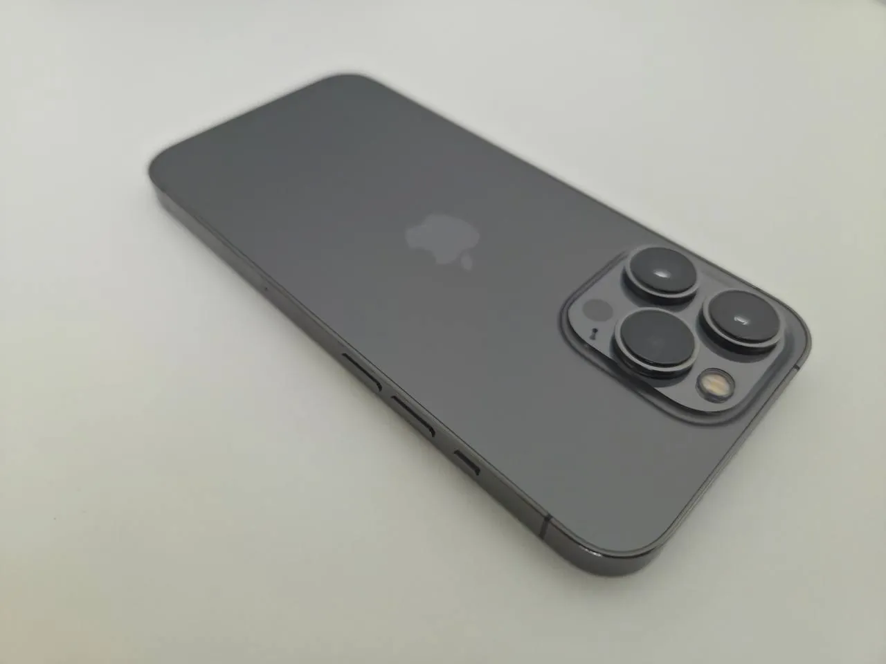 iPhone 13 Pro 512 ГБ 3