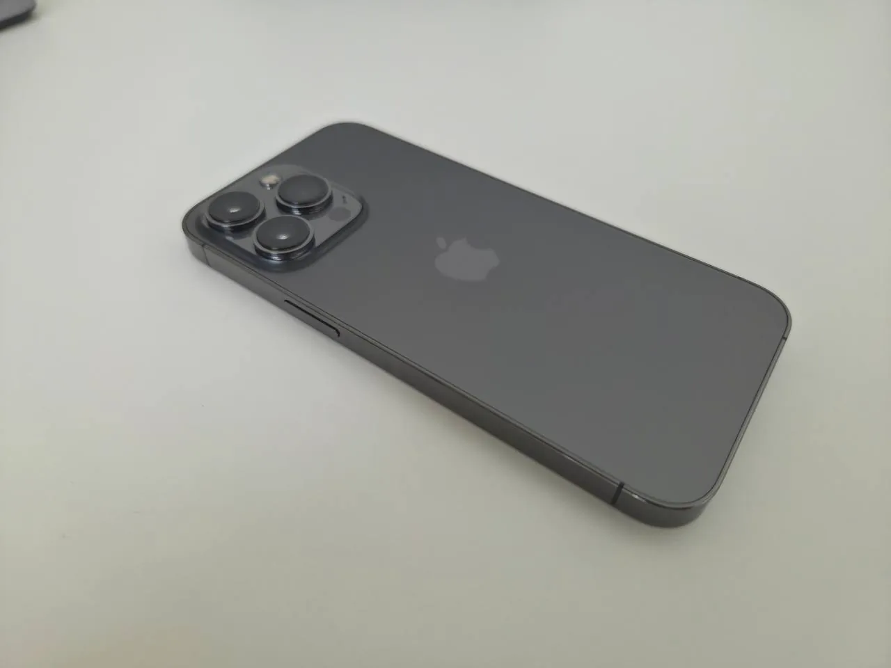 iPhone 13 Pro 512 ГБ 4