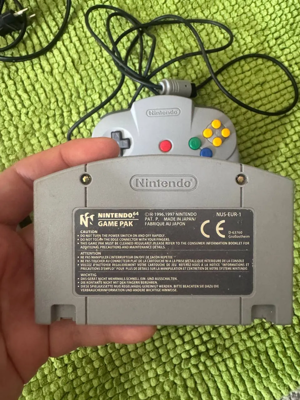 Nintendo 64 с джойстиком картриджем и блоком питания 5