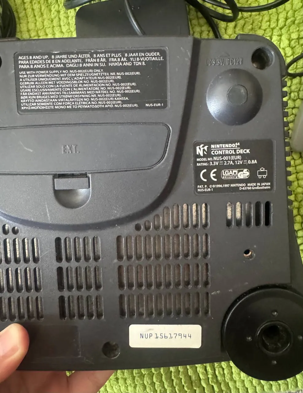 Nintendo 64 с джойстиком картриджем и блоком питания 3