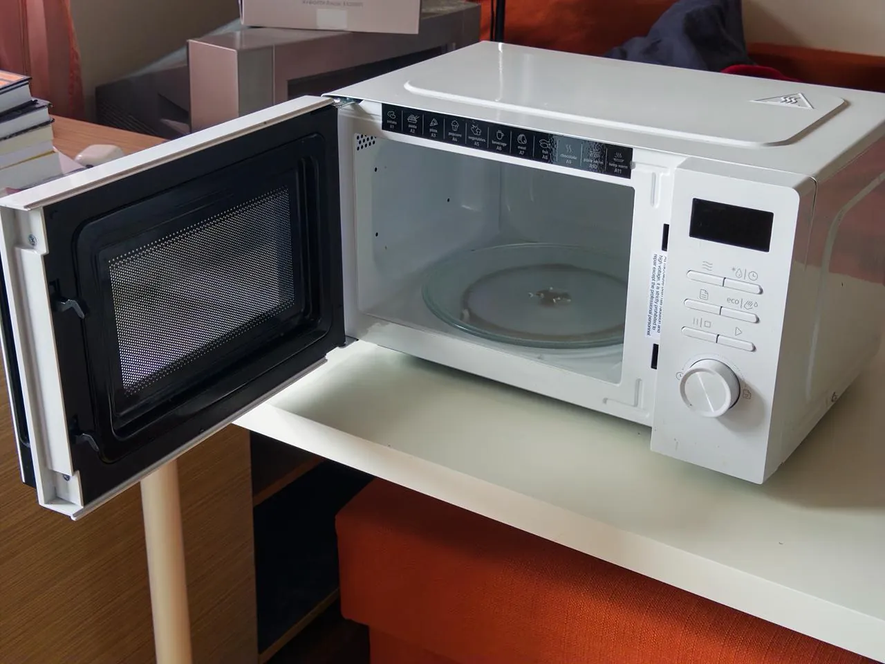 Микроволновая печь GORENJE MO20A3WH 2