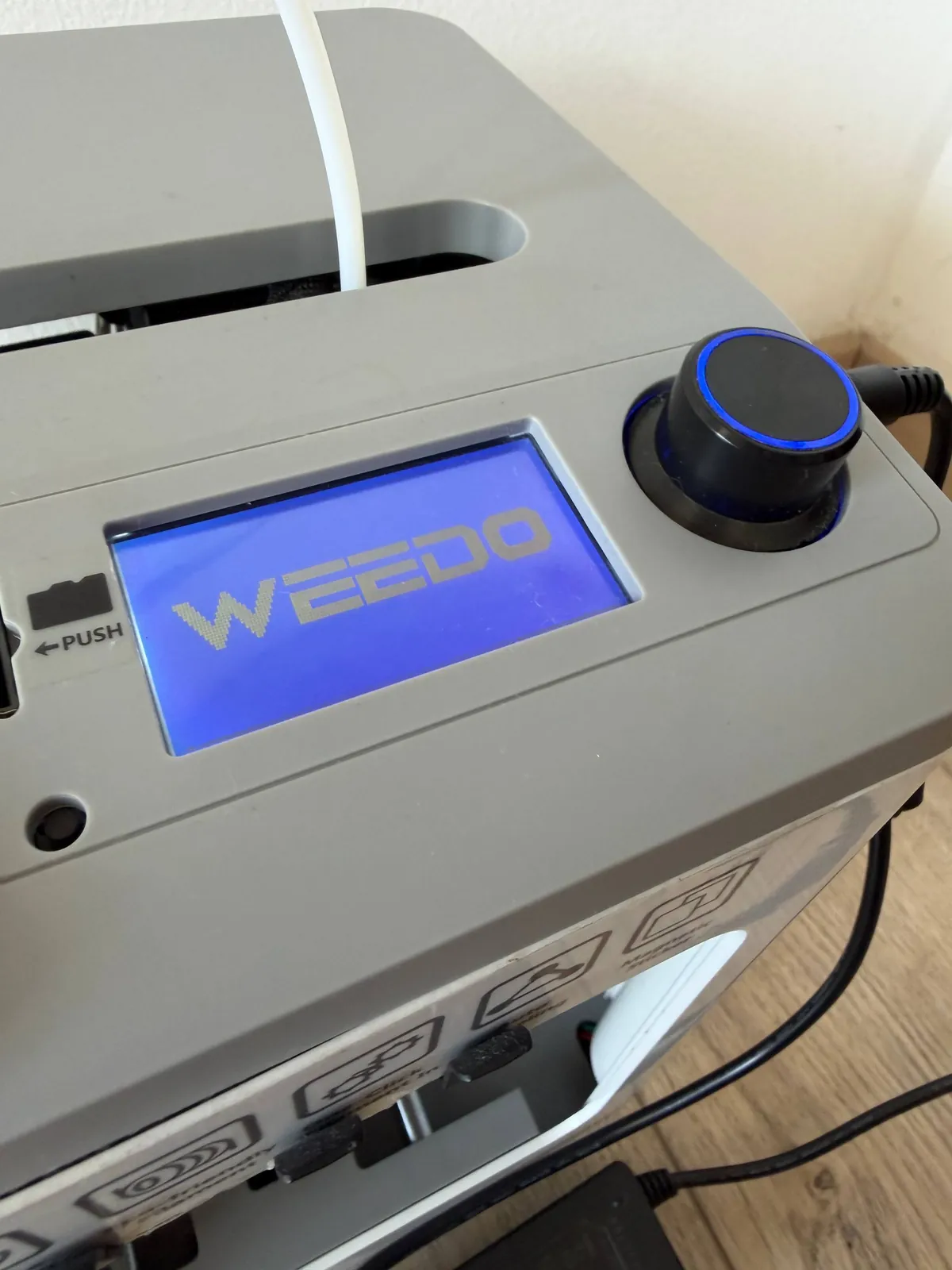 3D принтер Weedo Tina2 компактный рабочий 5