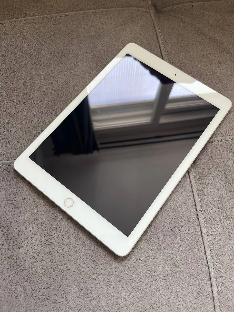iPad 5 поколения 128GB WiFi идеальный 1