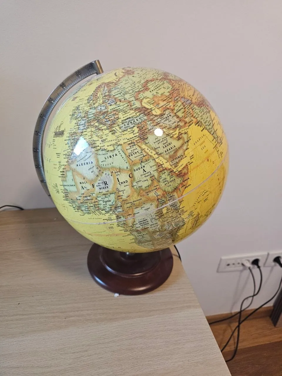 Светильник глобус Новый Белград 2