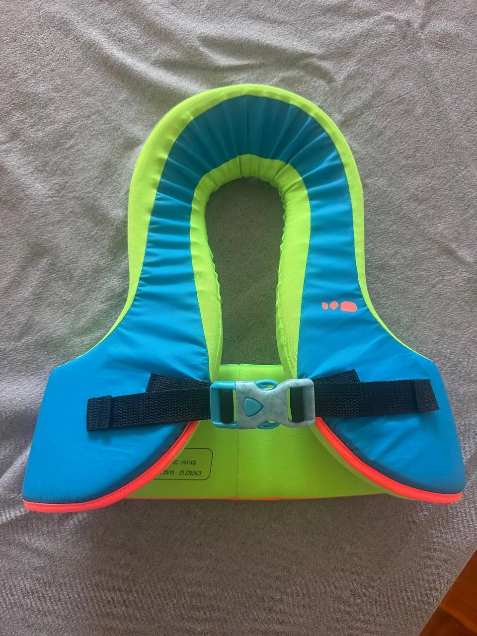 Товар Decathlon почти новый 1