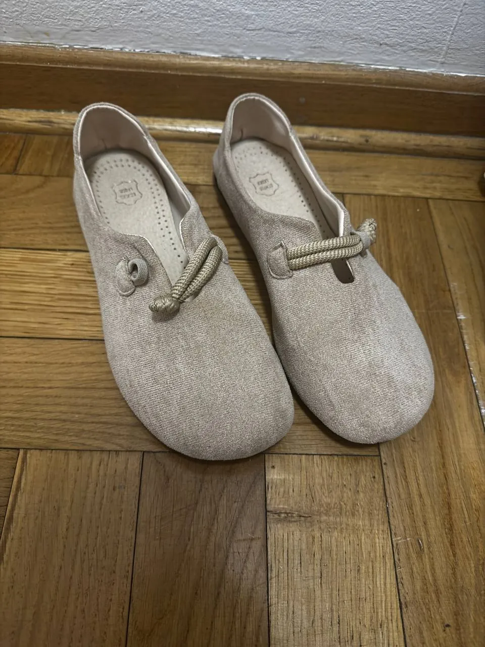Джинсы Levis новые и балетки женские Нови-Сад 2