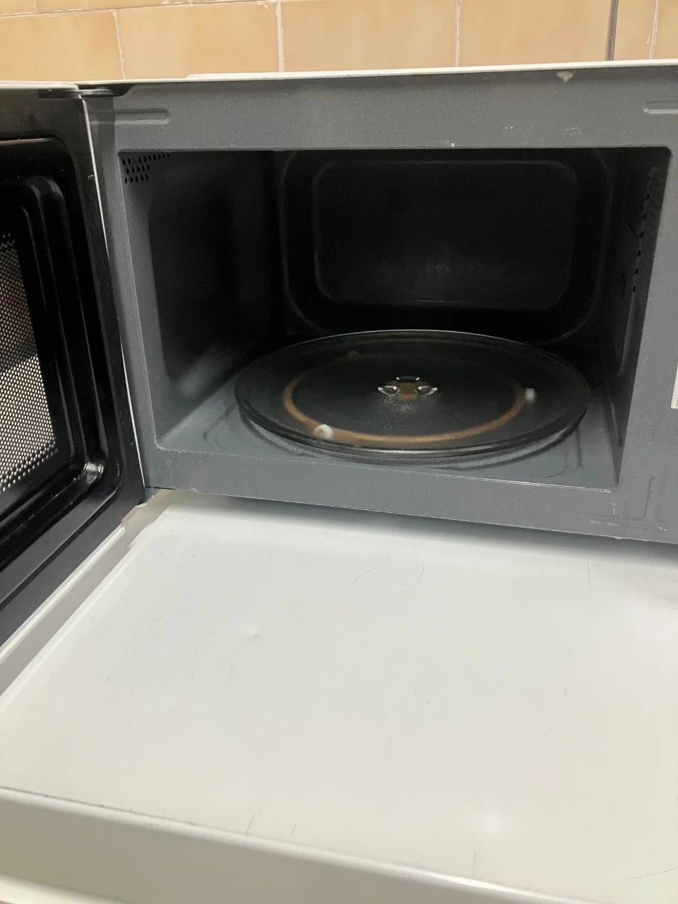 Микроволновая печь VOX MWH-MD25 3