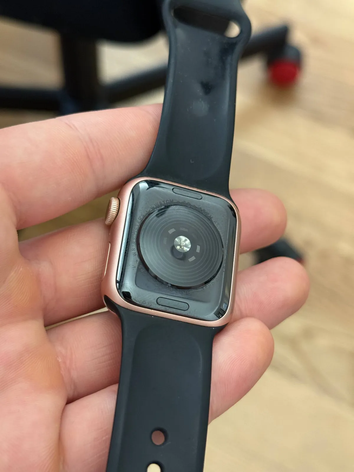 Apple Watch SE первое поколение 40 мм 3