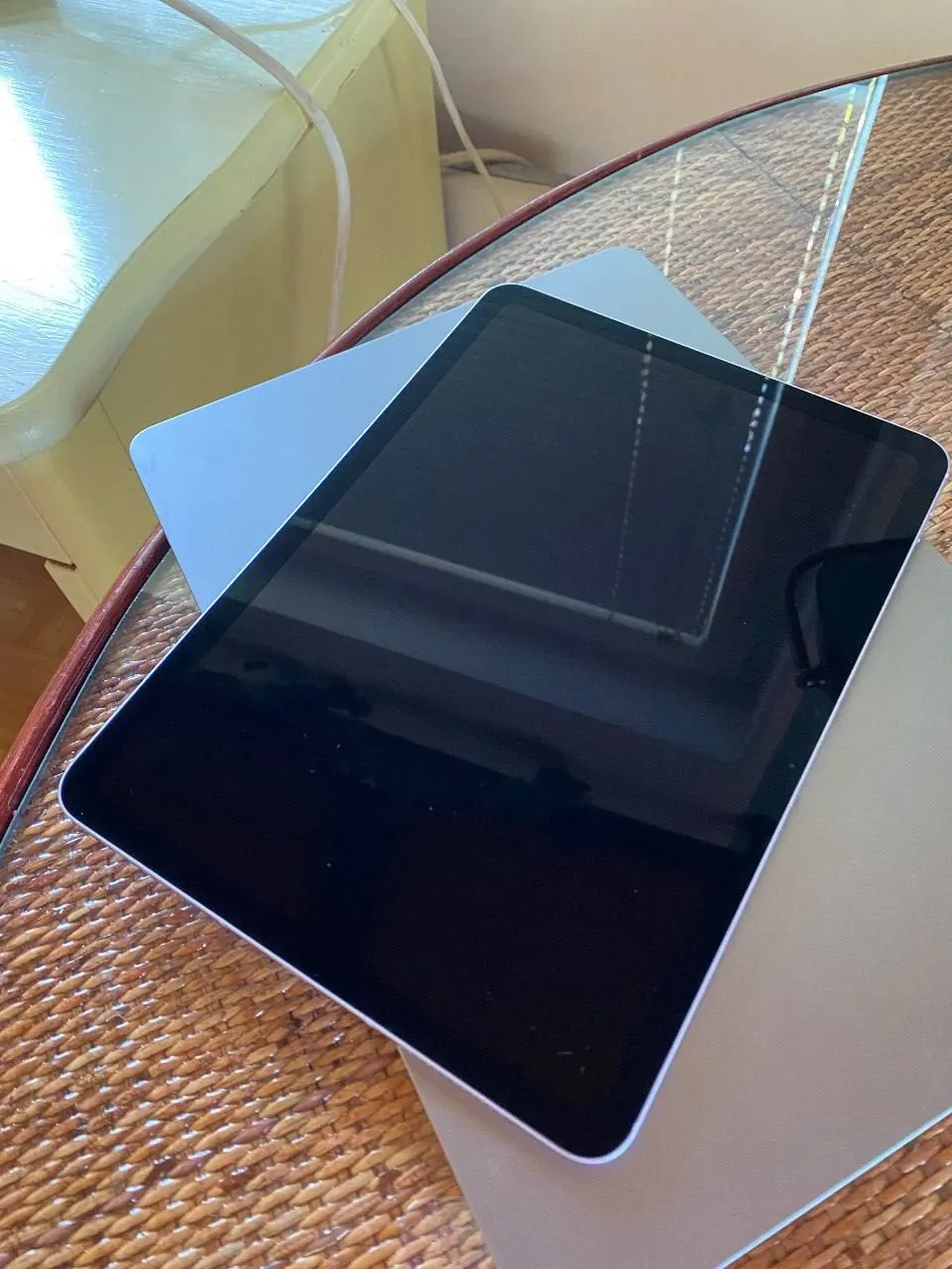 Планшет iPad Purple eSIM 750 EUR Белград 3