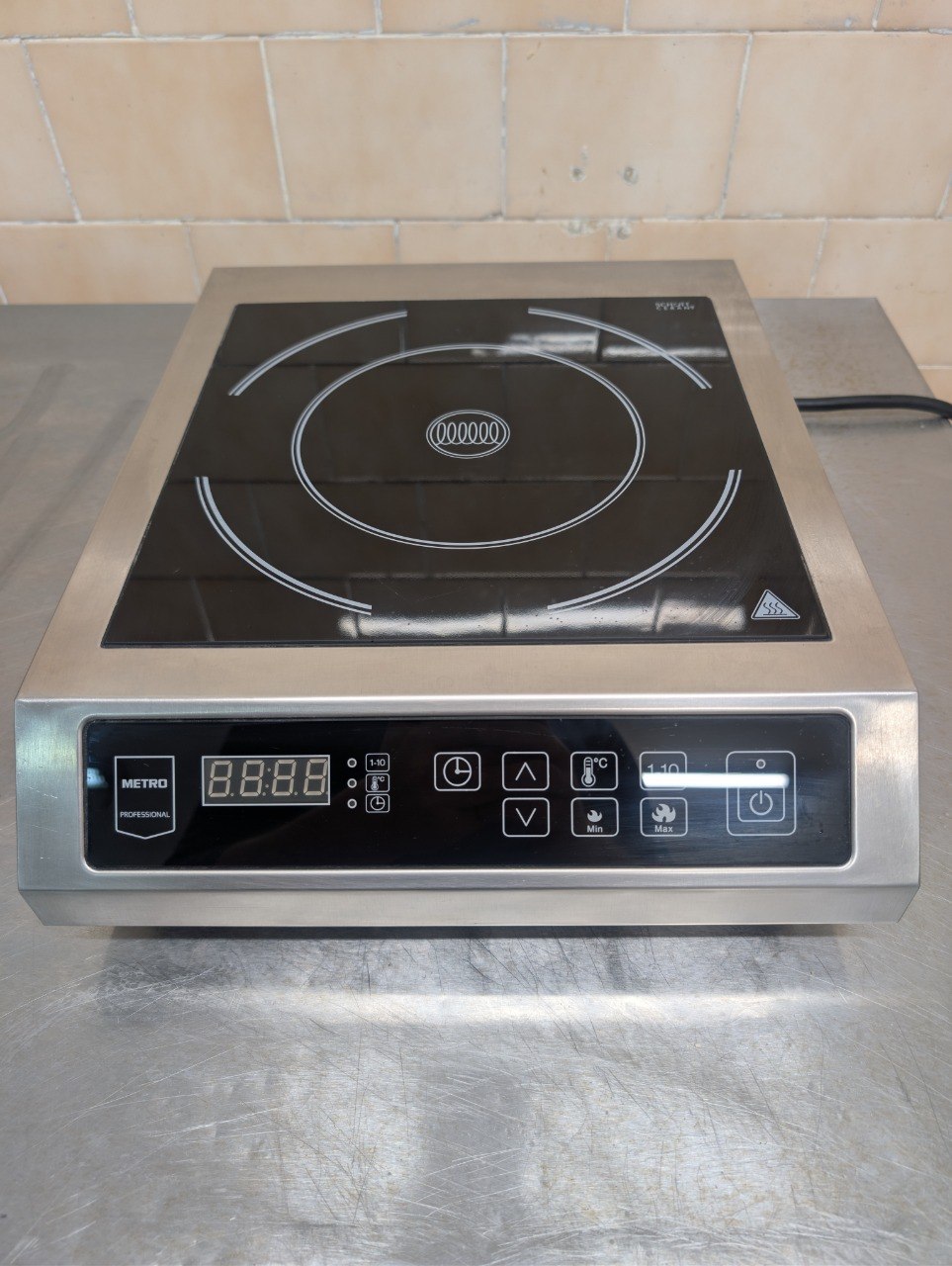 Индукционная плита Metro Professional 2