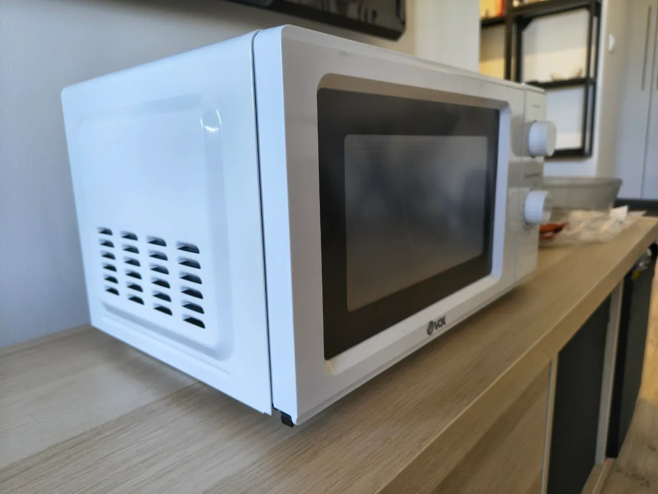 Микроволновка MWH-M25 700W 20L Нови Београд 2