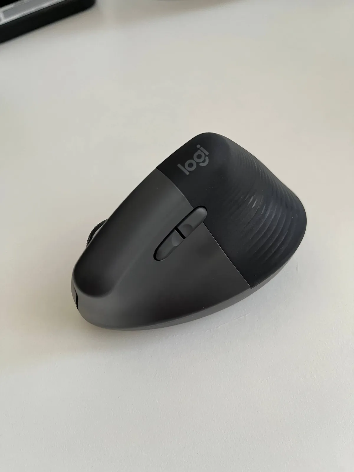 Клавиатура Logitech K650 и мышь Logitech Lift 2