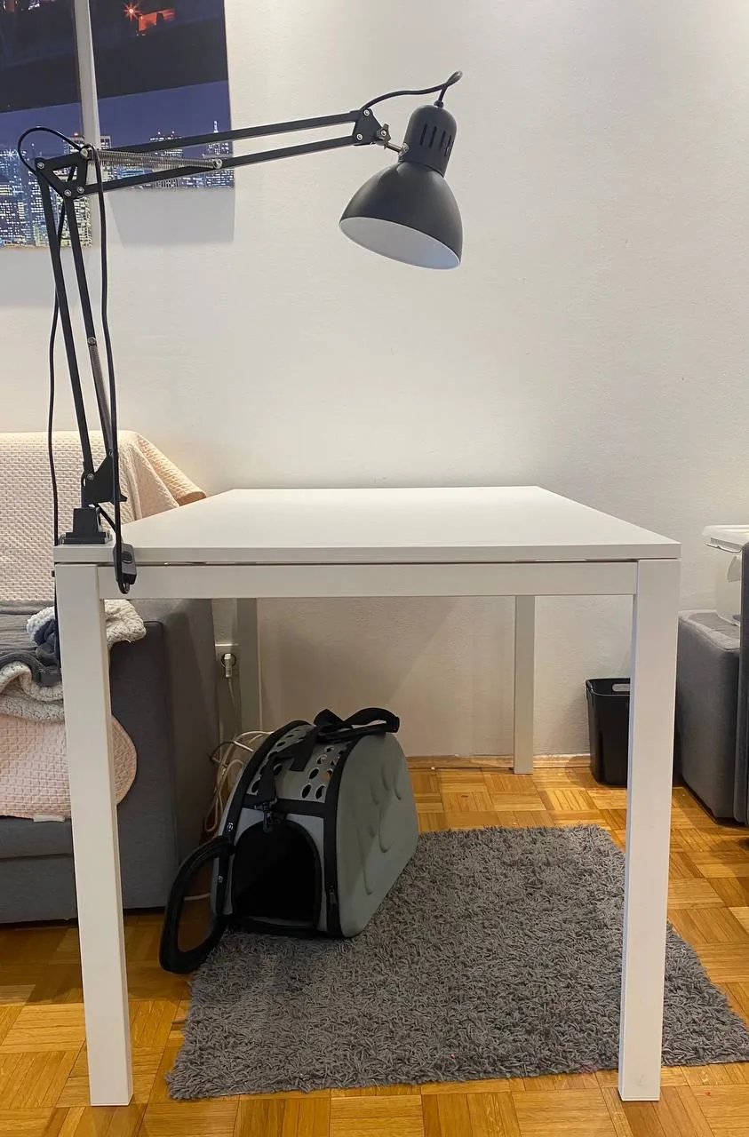 Стол IKEA 125x75 см состояние нового 2
