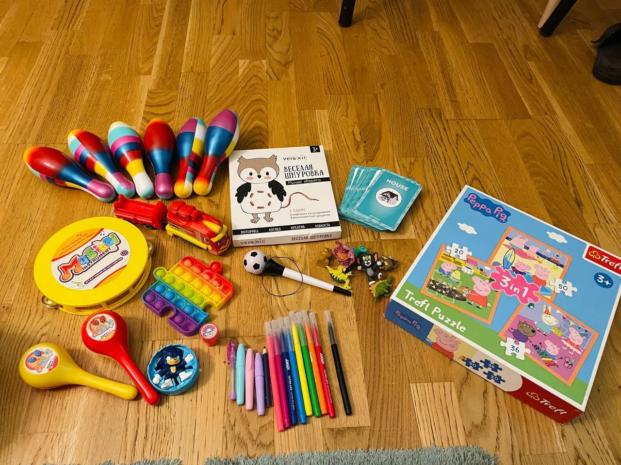 Детские игрушки PlayDoh песок пазлы книги 1