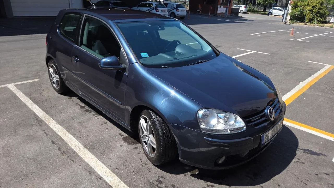 Volkswagen Golf V 1.9 TDI 2008 2