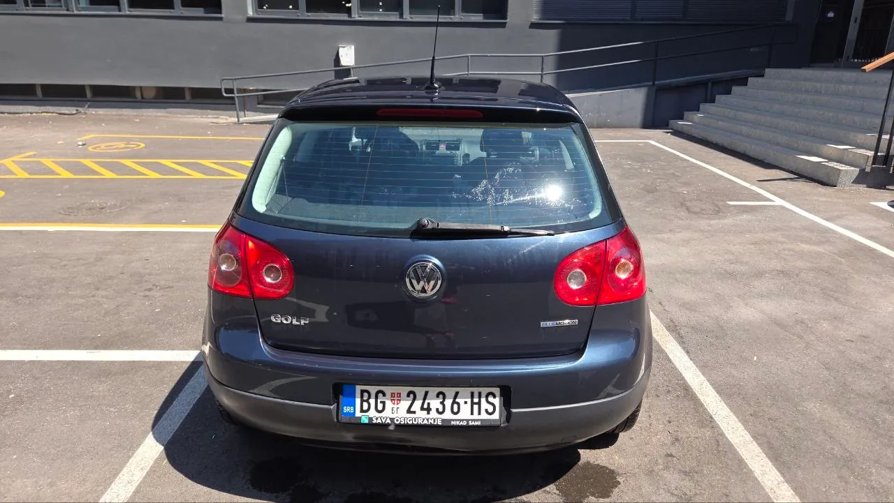 Volkswagen Golf V 1.9 TDI 2008 5