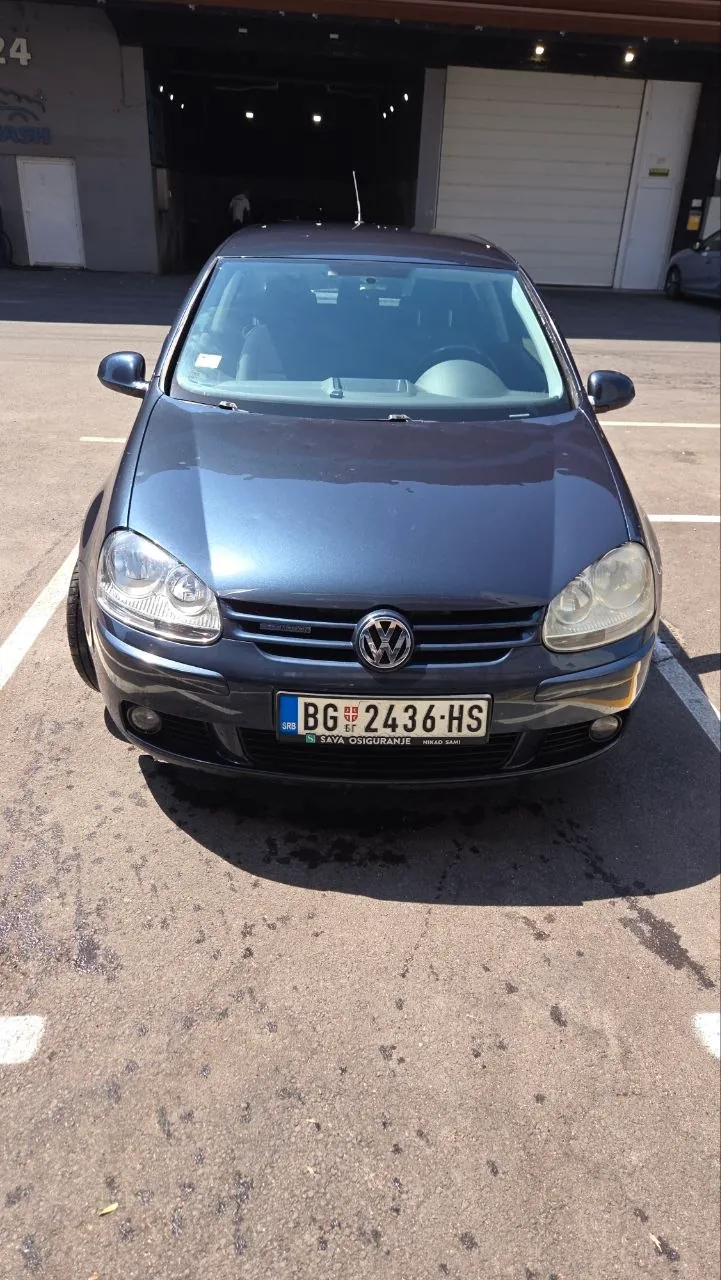 Volkswagen Golf V 1.9 TDI 2008 1