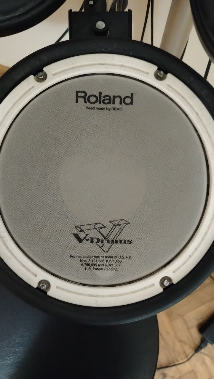 Электронная барабанная установка Roland 2