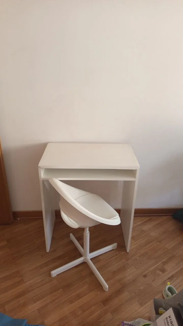 Комплект IKEA стол и стул с защитным покрытием 1