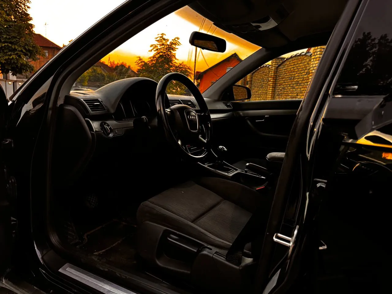 Audi A4 универсал 2.0 TDI 2005 8