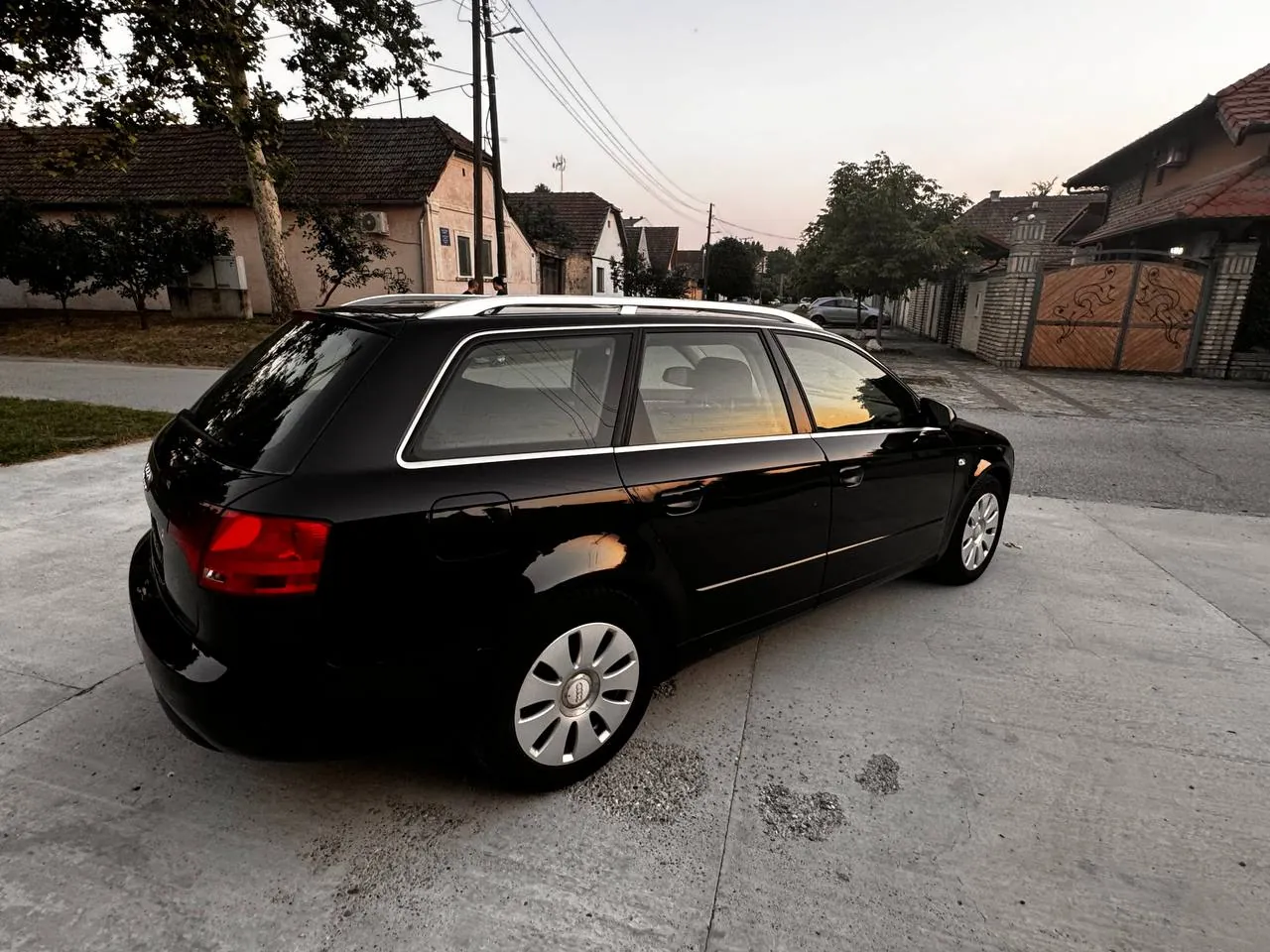 Audi A4 универсал 2.0 TDI 2005 5