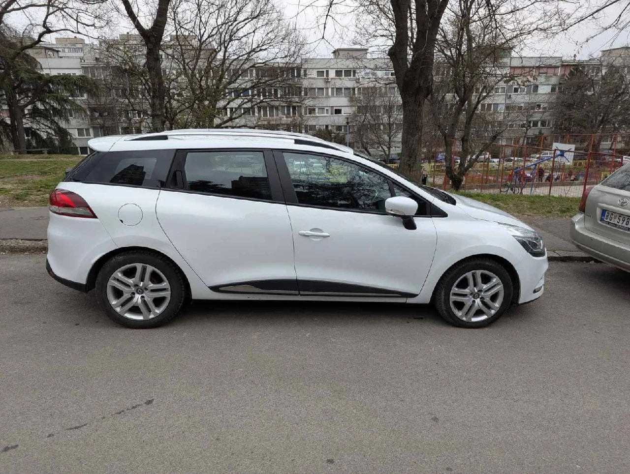 Renault Clio IV Grandtour 1